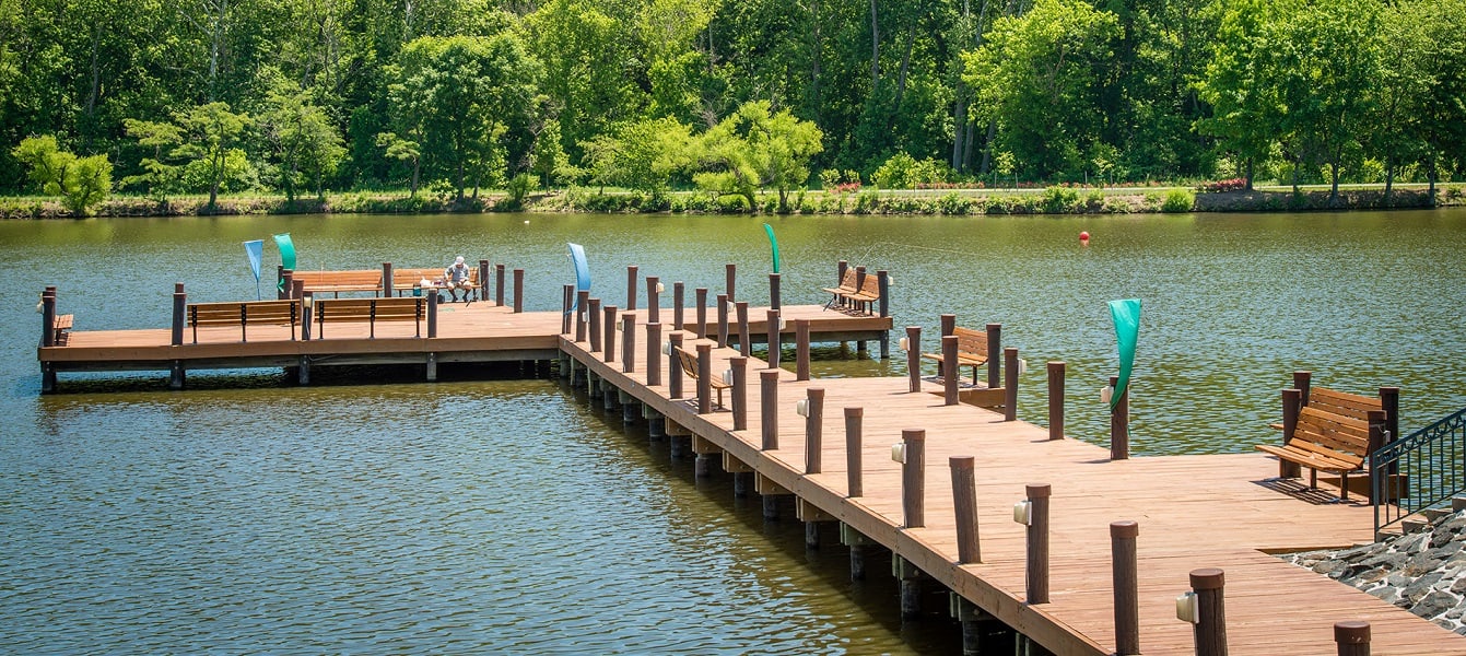 Take in the trails and water views around Lake Kittamaqundi